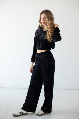 Костюм жіночий